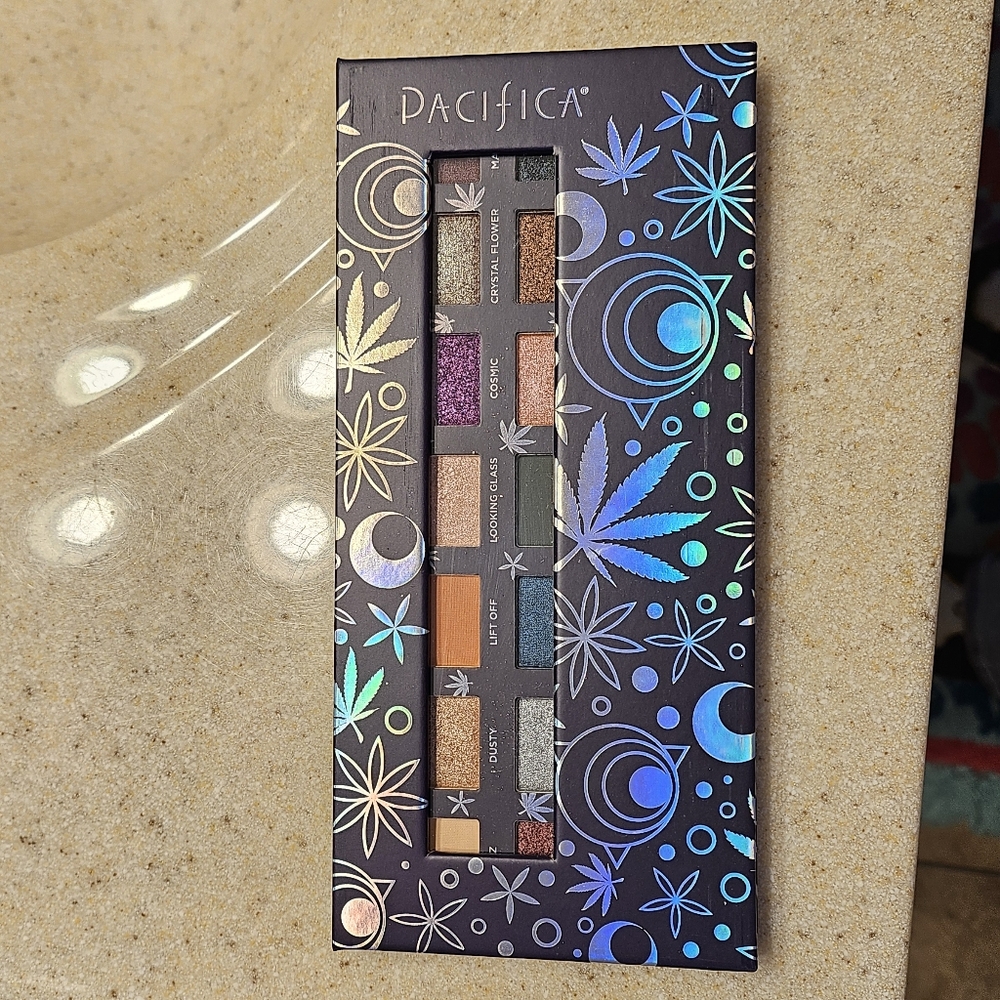 Pacifica Cosmic Reflect Palette - Picture 2 of 4